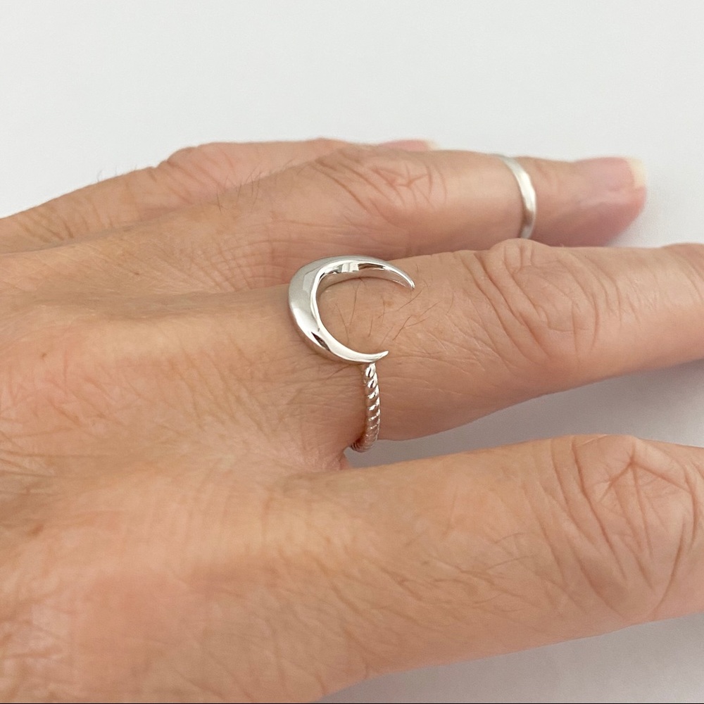 🌙TOP SELLER🌙 Sterling Silver Crescent Moon Ring - Picture 9 of 15
